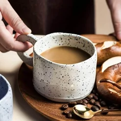 Taro Keramiktasse – Elegante Kaffeetasse aus Steingut