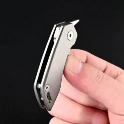 Taschenmesser aus Titan – Leichtes Werkzeug für den Schlüsselanhänger