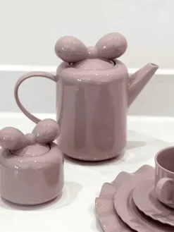 Teekanne aus Porzellan mit Schleifenknoten-Design – Elegante Teekanne aus Keramik