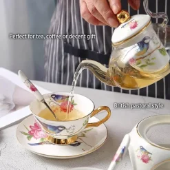 Teekannen-Set mit Blumenmuster – Tassen aus Knochenporzellan mit Sieb