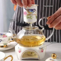 Teekannen-Set mit Blumenmuster – Tassen aus Knochenporzellan mit Sieb