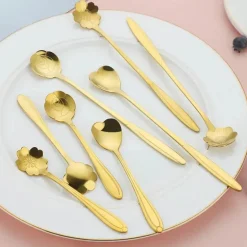 Teelöffel-Set aus Edelstahl mit goldener Blume – elegante Kaffee- und Dessertlöffel