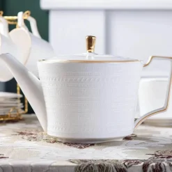 Teeservice aus Bone China – Britisches weißes Teegeschirr mit Kaffeetasse, Untertasse, Milchglas, Zuckerdose
