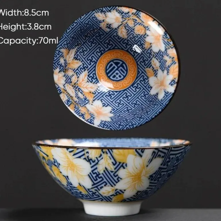 Teetasse aus Keramik – Sake-Tasse aus blau-weißem Porzellan