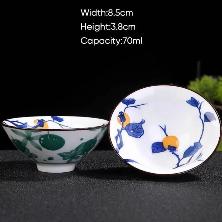 Teetasse aus Keramik – Sake-Tasse aus blau-weißem Porzellan