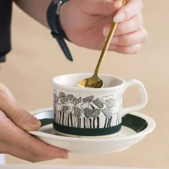 Teetassen-Set aus Keramik – Nordischer Porzellanbecher mit Löffel und Untertasse