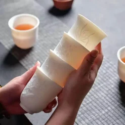 Teetassen-Set aus Knochenporzellan mit Ziegenmotiv – süße Keramiktassen mit Fat-Jade-Design