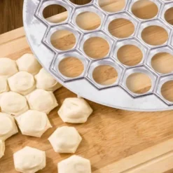 Teigtaschenform – Einfaches Küchenwerkzeug für perfekte Teigtaschen