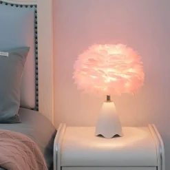 Tischlampe aus Federglas – Elegante Beleuchtung für die Inneneinrichtung