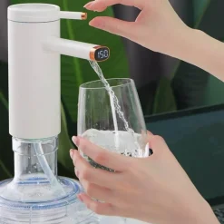 Tragbare elektrische Wasserpumpe – intelligenter wiederaufladbarer Spender