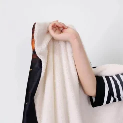 Tragbare Kapuzendecke mit Eis und Feuer in 3D