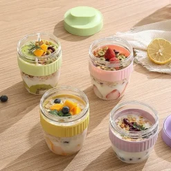 Tragbarer Frühstücksbecher mit Löffel – Vorratsbehälter für Lebensmittel für Studenten und Picknicks