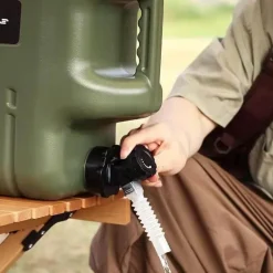 Tragbarer Leitungswassertank – Eingebauter Camping-Wasserbehälter