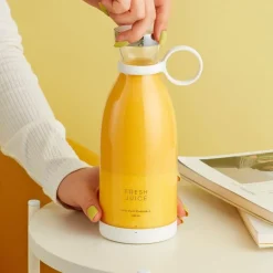 Tragbarer Mini-Fruchtsaftpresse - Smoothie-Mixer