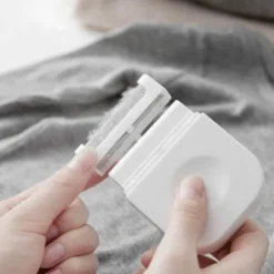 Tragbarer Mini-Fusselentferner