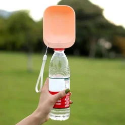 Tragbarer Wasserspender für Haustiere – Reiseflasche für Hunde und Katzen