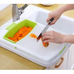 Tragbares Gemüseschneidebrett mit Abtropffläche