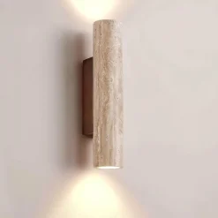 Travertin-Wandleuchte – Elegante Leuchte aus Naturstein