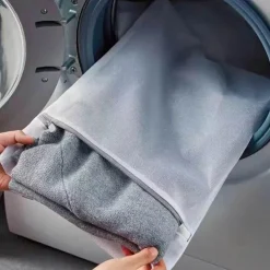 Ultra-strapazierfähiger Wäschesack aus Netzstoff – Weißer Schuh- und Socken-Organizer