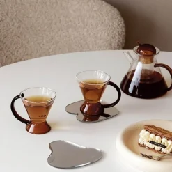 Unregelmäßige verspiegelte Untersetzer – stilvolle moderne Wohndekoration