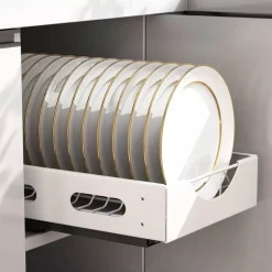 Unterschrank-Geschirr-Organizer – Clevere Aufbewahrungslösung für die Küche