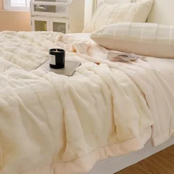 Vanessa Decke – Kuschelweicher Überwurf