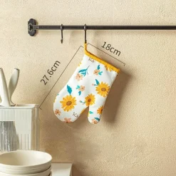 Verbrühungssichere Backhandschuhe mit Blumenmuster