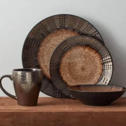 Verona 16-teiliges Geschirrset in verschiedenen Farben für elegantes Essen