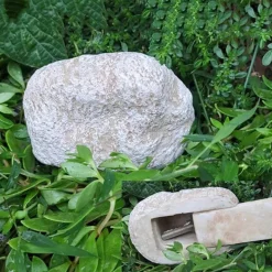 Versteckter Garten-Sicherheitsstein – diskretes Sicherheitsdekor für den Außenbereich