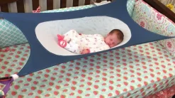 Verstellbare Hängematte für Babybetten – Abnehmbare Schlaflösung für Kleinkinder