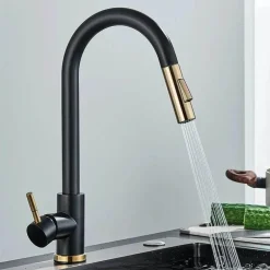 Verstellbarer goldener hoher Wasserhahn – minimalistisches Design