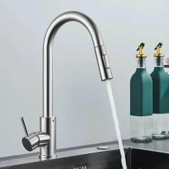 Verstellbarer goldener hoher Wasserhahn – minimalistisches Design