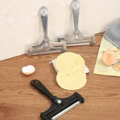 Verstellbarer Käsehobel – Küchenwerkzeug mit perfekter Dicke