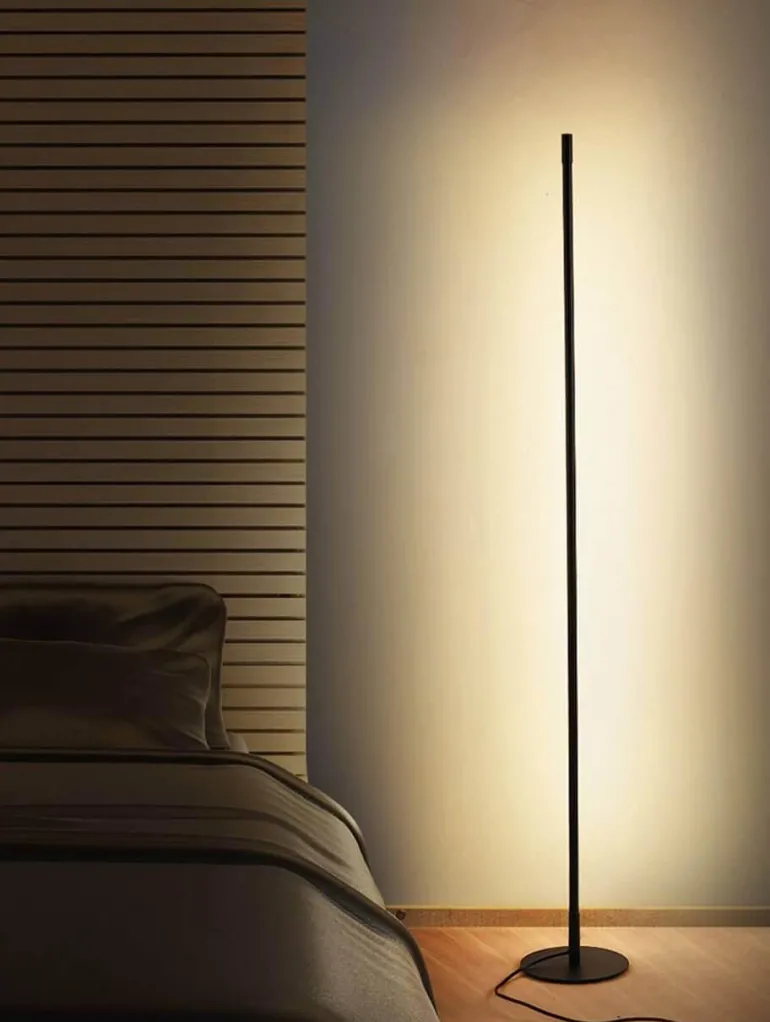 Vertical Floor Lamp - Elegant Home Lighting