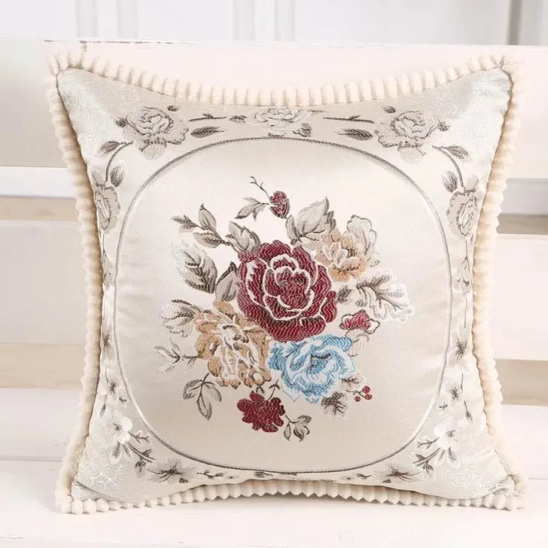 Vintage Blumen Kissenbezug - Rot Elfenbein Jacquard Europäisches Design 19x19 Zoll