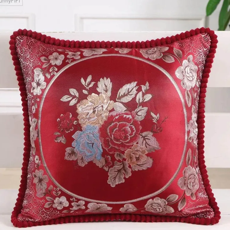 Vintage Blumen Kissenbezug - Rot Elfenbein Jacquard Europäisches Design 19x19 Zoll
