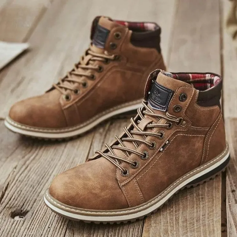 Vintage italienische Leder-Winterstiefel - warmer Schnürstil