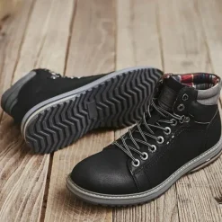 Vintage italienische Leder-Winterstiefel - warmer Schnürstil