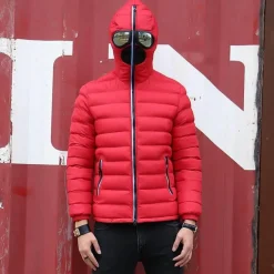 Vollgesichtsjacke mit Kapuze – Vielseitige Outdoor-Ausrüstung mit Brille