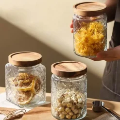 Vorratsdose aus geprägtem Glas – Begonien-Design