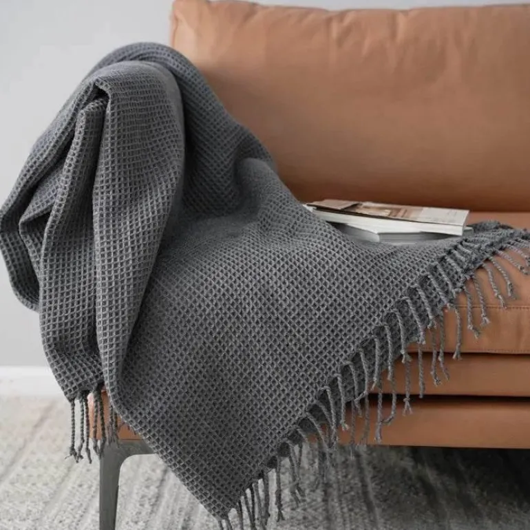 Waffelstrickdecke – weicher, atmungsaktiver Überwurf in Volltonfarbe für das Schlafsofa