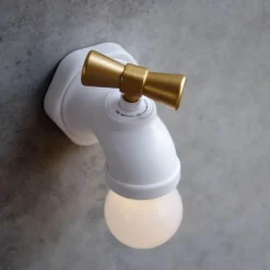 Wasserhahn-Wandlampe - Kreative Wohndekorbeleuchtung