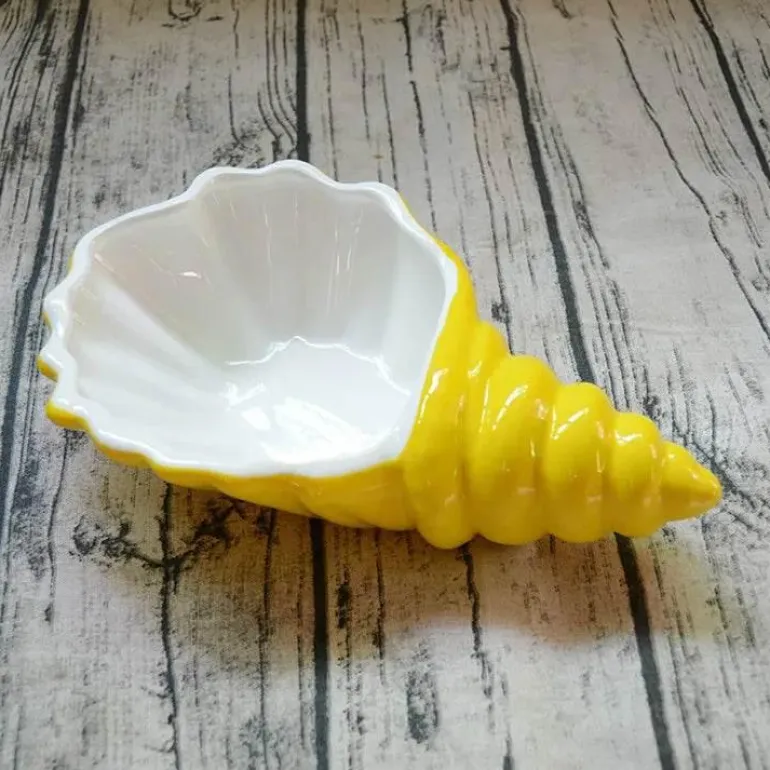 Weißes Conch-Teller-Set – elegantes Porzellangeschirr für Snacks und Desserts