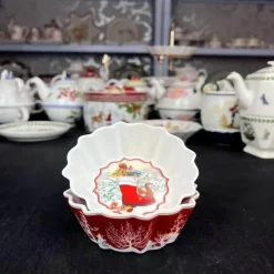 Weihnachtsgeschirr-Set - Teller, Tassen, Schüsseln