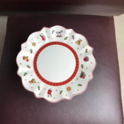 Weihnachtsgeschirrset aus Porzellan – Festliche Feiertagsgeschirrkollektion