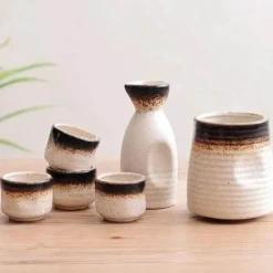 Wein- und Sake-Set aus Keramik mit Heizung – Elegantes Servierset