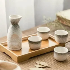 Wein- und Sake-Set aus Keramik mit Heizung – Elegantes Servierset