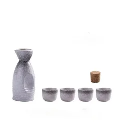 Wein- und Sake-Set aus Keramik mit Heizung – Elegantes Servierset