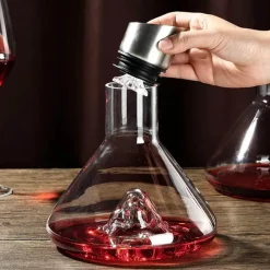 Weinkaraffe aus Kristall – Verträumtes Bergdesign