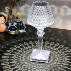 Wiederaufladbare Kristall-Tischlampe – Glühlampe im Diamant-Design
